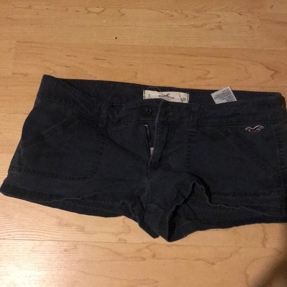 Black hollister shorts